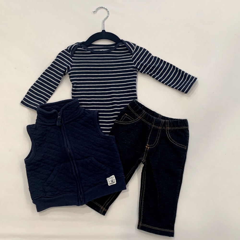 Carter’s 3 pieces all 6 months. Long sleeve bodysuit, pant and matching vest.